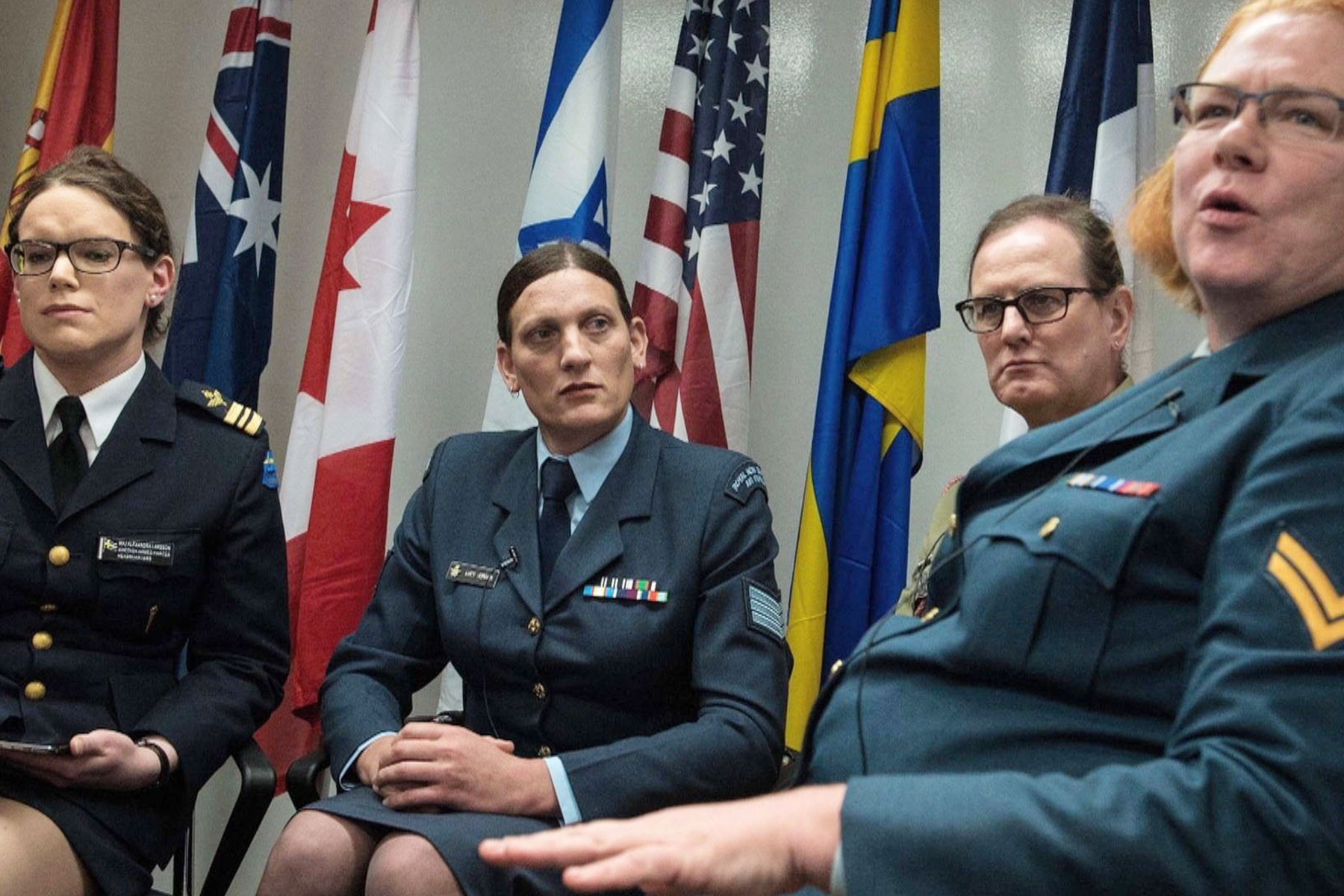 Click image for larger versionName:	TransMilitaryMembers.jpgViews:	0Size:	399.9 KBID:	4230270