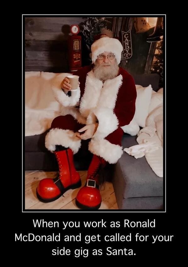 Click image for larger version

Name:	funny-pictures-12-5-22-16.jpg
Views:	123
Size:	74.6 KB
ID:	4245235