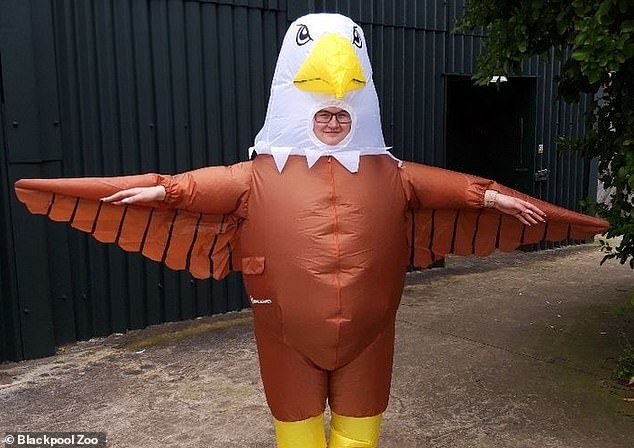 Click image for larger version

Name:	70137169-12004005-The_successful_applicants_will_wear_bird_costumes_such_as_this_o-a-3_1682234534802.jpg
Views:	94
Size:	73.7 KB
ID:	4260841