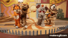 Click image for larger version

Name:	the-banana-splits-movie-band.gif
Views:	204
Size:	146.7 KB
ID:	4282683