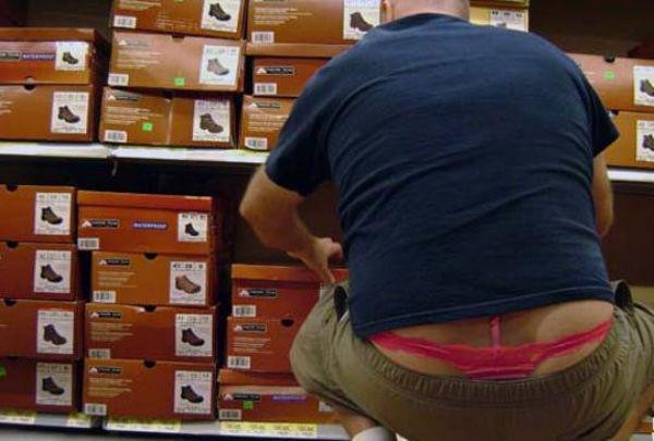 Click image for larger version

Name:	crazy-people-at-walmart.jpg
Views:	144
Size:	52.4 KB
ID:	4302791